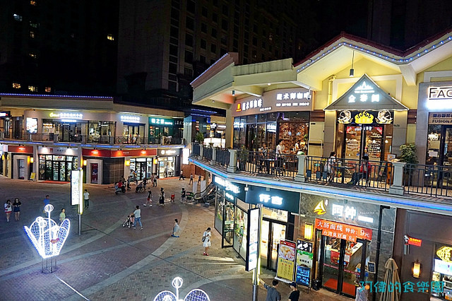 许昌「曹丞相府」「春秋楼」「灞陵桥」,夜宿郑州万达文华,逛夜市吃